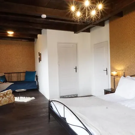 Le Voilà Bed & Breakfast