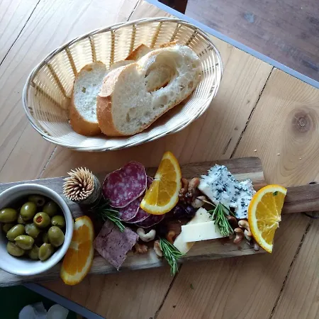 Le Voila Bed and breakfast