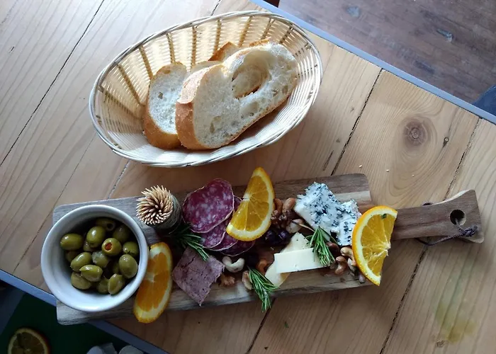 Le Voila Bed and Breakfast